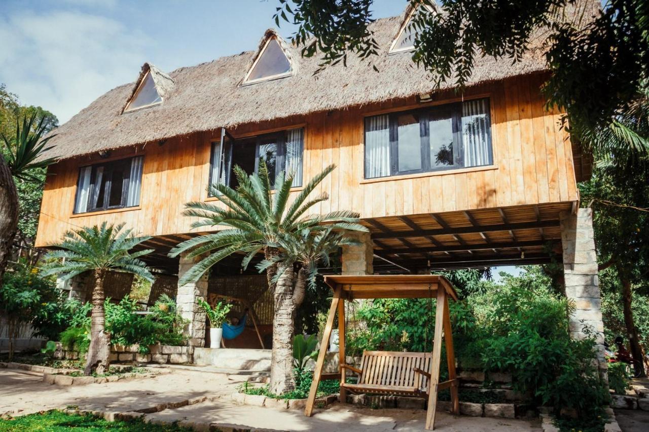 Villa Đảo Hoa Vàng Cam Ranh - Venue Travel Esterno foto